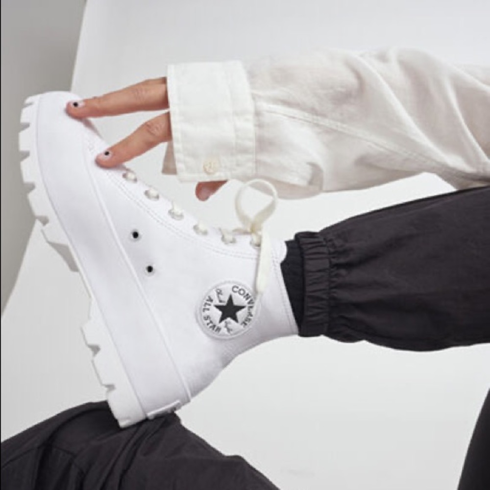Women's Chuck Taylor Hi Lugged Sneakers in White